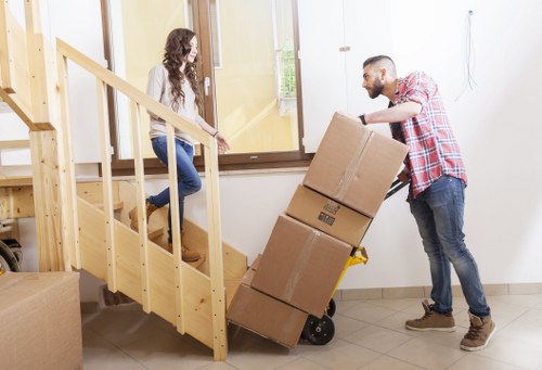 Local Islington van service for furniture delivery and removals